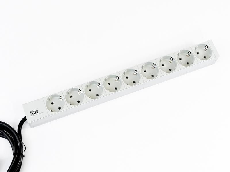 CYBERPOWER PDU44004 12 x IEC C13 1U Switched Over IP Management