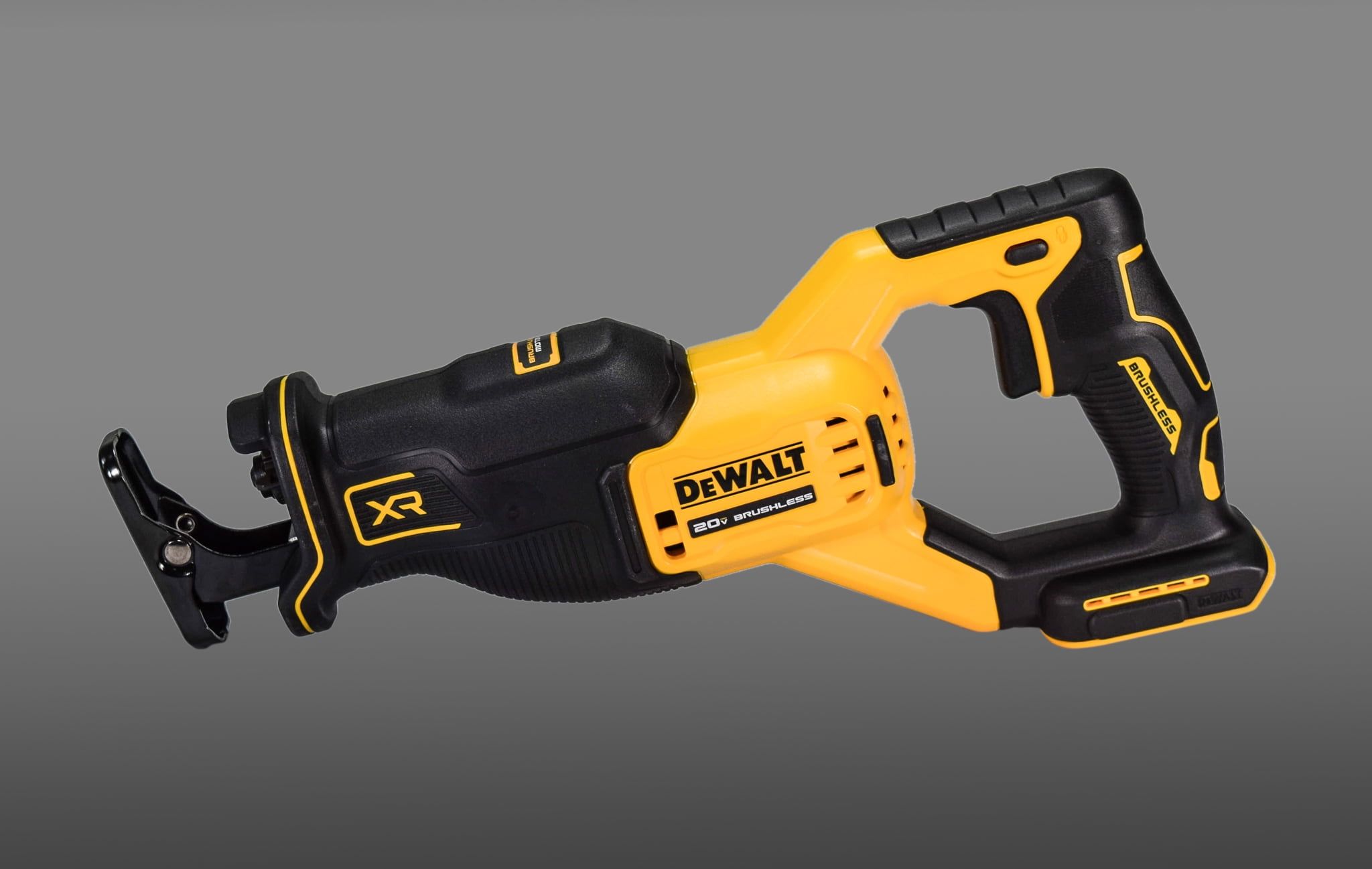 DEWALT. PIŁA SZABLASTA 18V DCS382N